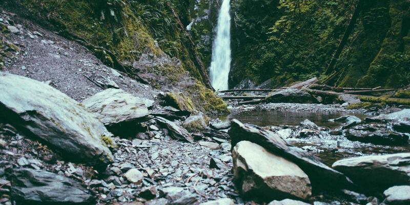 女性全周期健康管理：整合Fitness Services与Health Management的终身策略